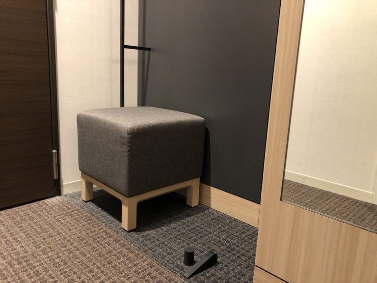 靴脱ぎ場所