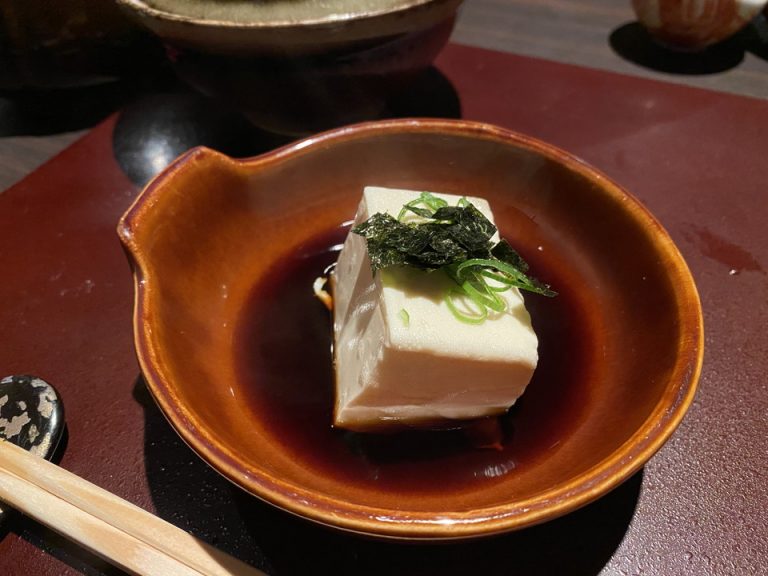 メインの湯豆腐