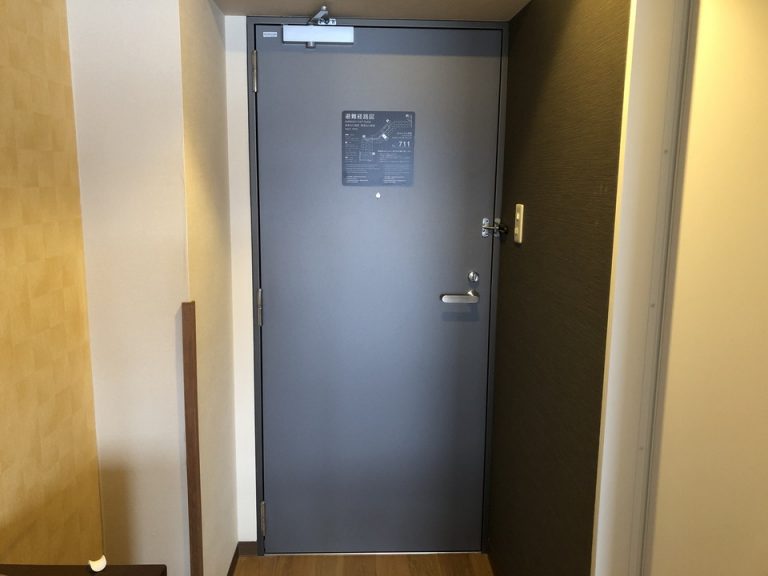 客室入口内観ドア(1)