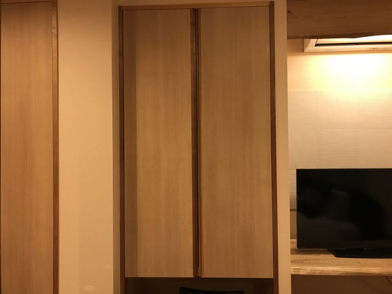 クローゼット閉じた状態