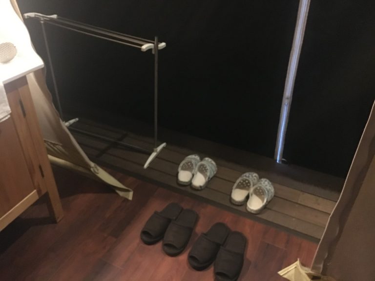 客室入り口内観ドア