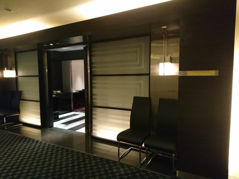 3階プライベートダイニングルームRIVER TERRACE