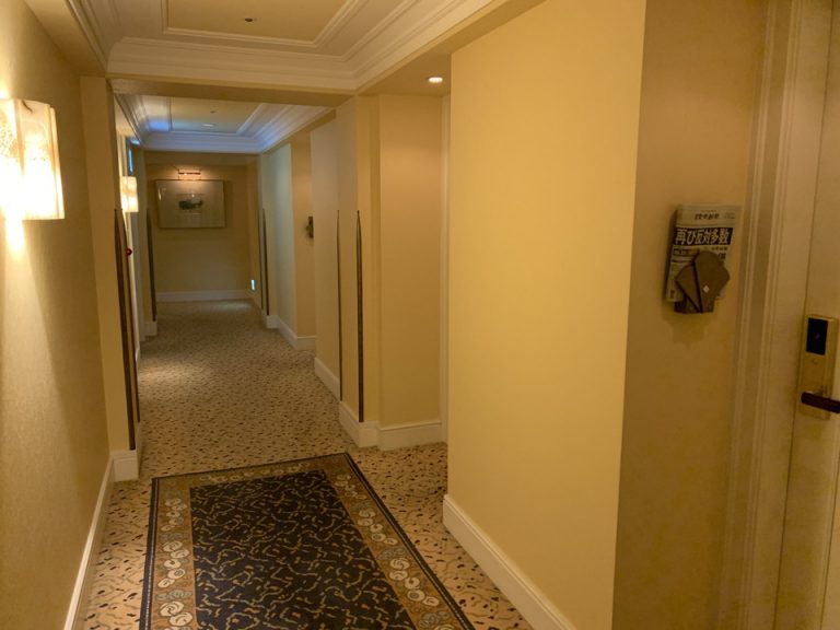 客室階廊下全体