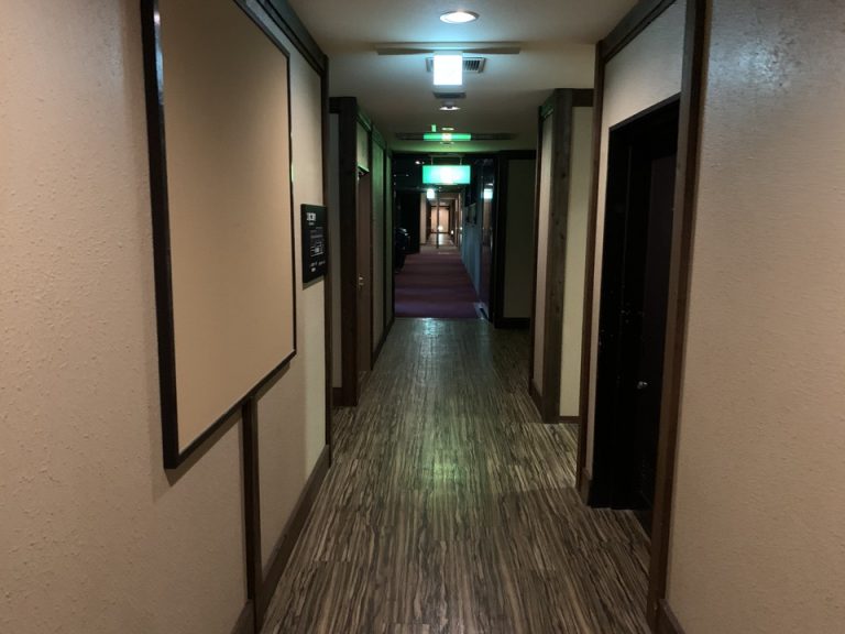 客室階廊下全体