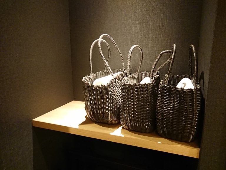 湯かごが用意されており、これを大浴場へ持参します