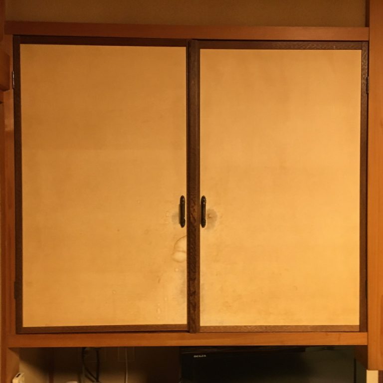 クローゼット外観(閉じた状態)