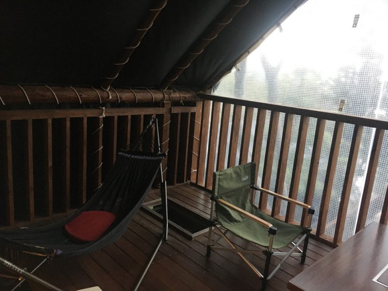 客室内 ハンモック 足湯