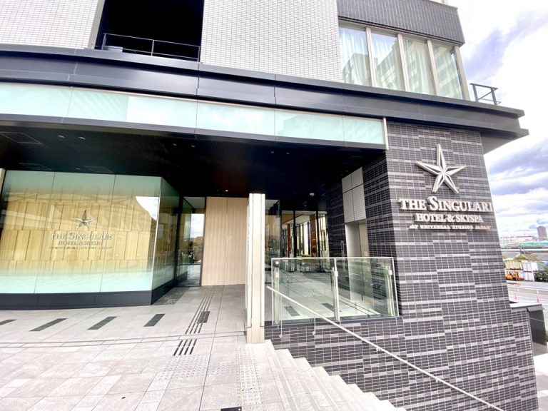 エントランス外観(2)