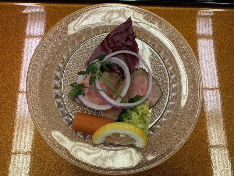 部屋食_特選会席 飛騨牛ローストビーフ