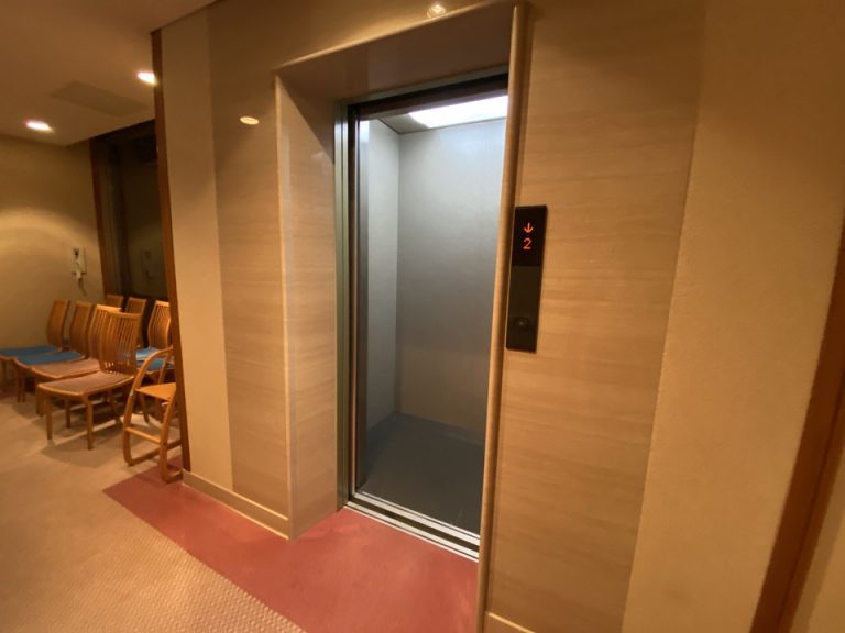 エレベーターホール