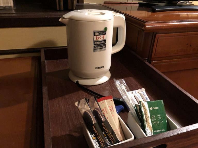 電気ケトル、カフェコーナー