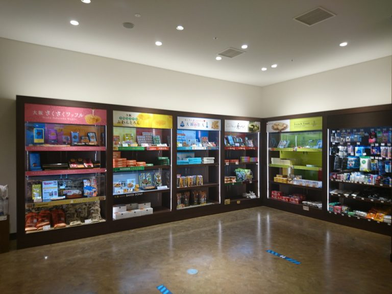 1階お土産ショップ