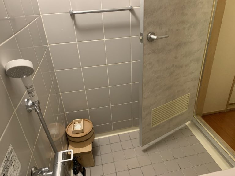 部屋風呂の中から