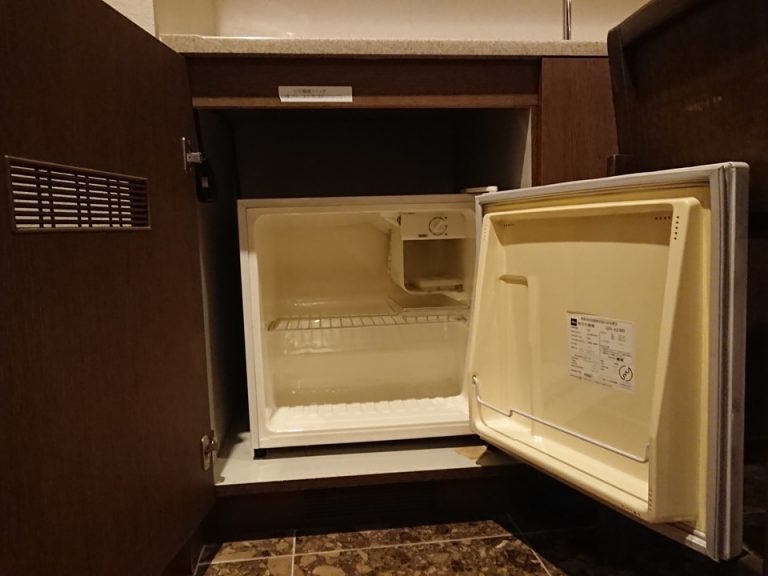 冷蔵庫(開けた状態)