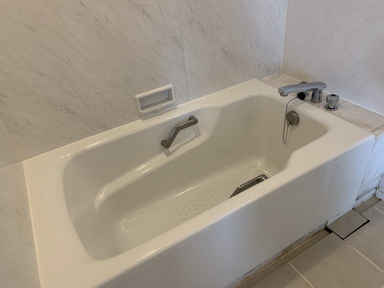 バスタブ