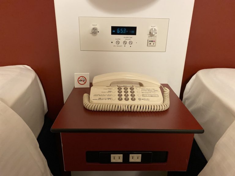 客室4