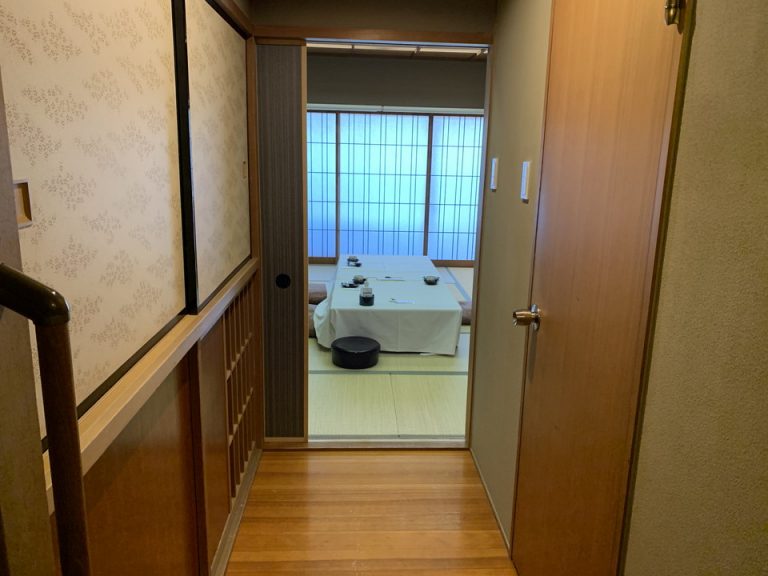 客室入り口 玄関から(3)