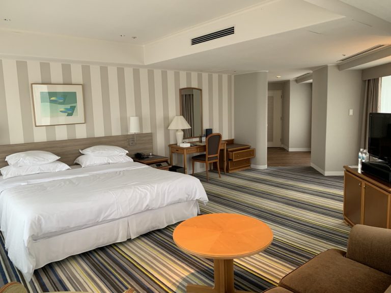 部屋全体(部屋奥から)