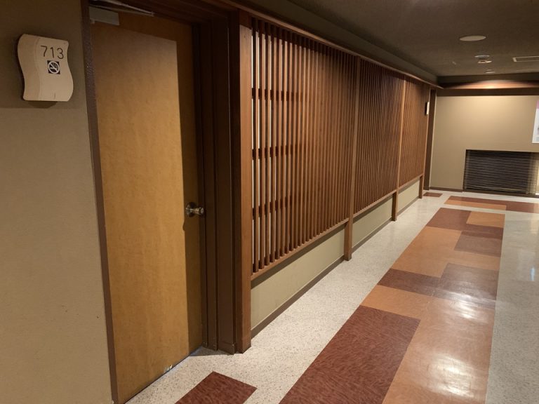 客室前廊下