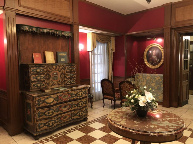 フロント待合室