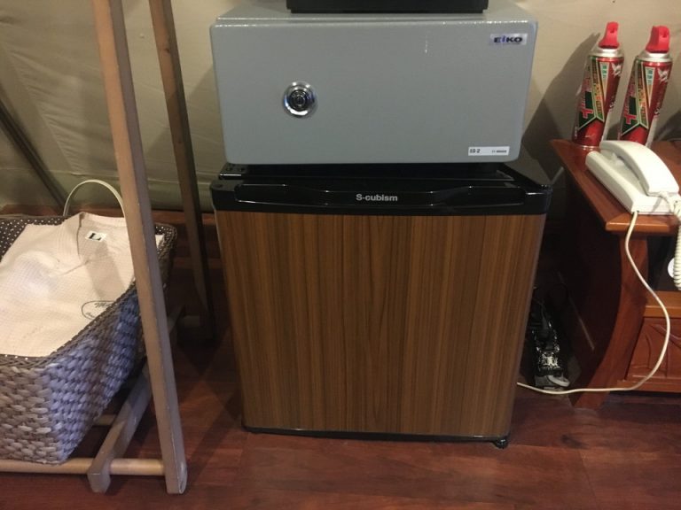 冷蔵庫 閉じた状態