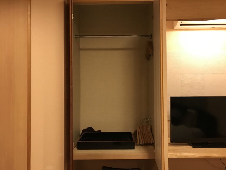 クローゼット 開いた状態