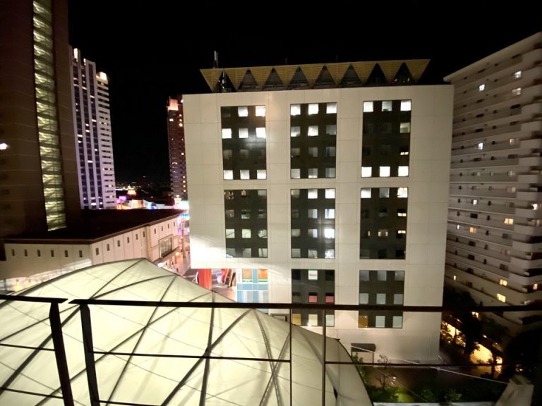 部屋からの眺望(1)