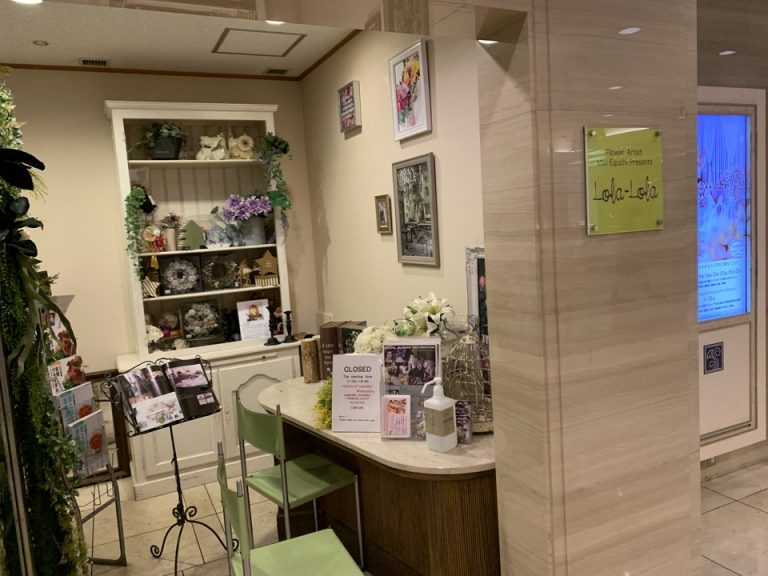 ショップ内観・外観2