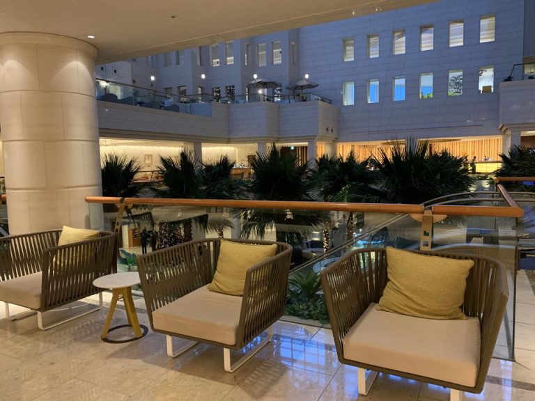 ホテル内 ソファー