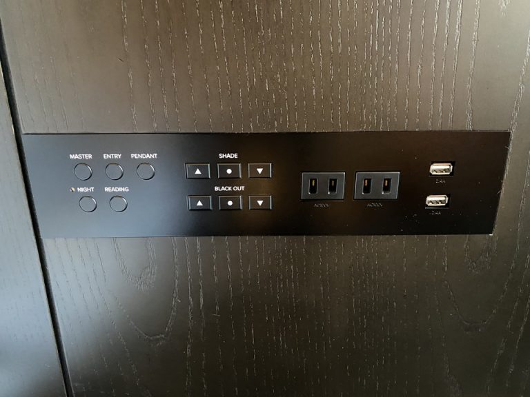 ベッドサイド(奥側)2