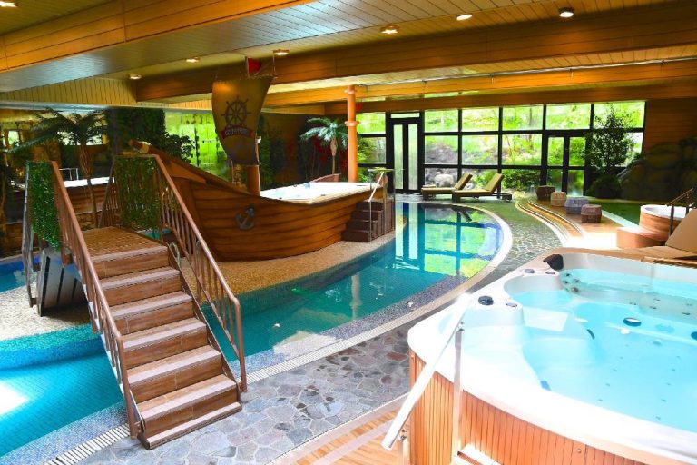 ce52521734df40a4fc077d9a565f97fc