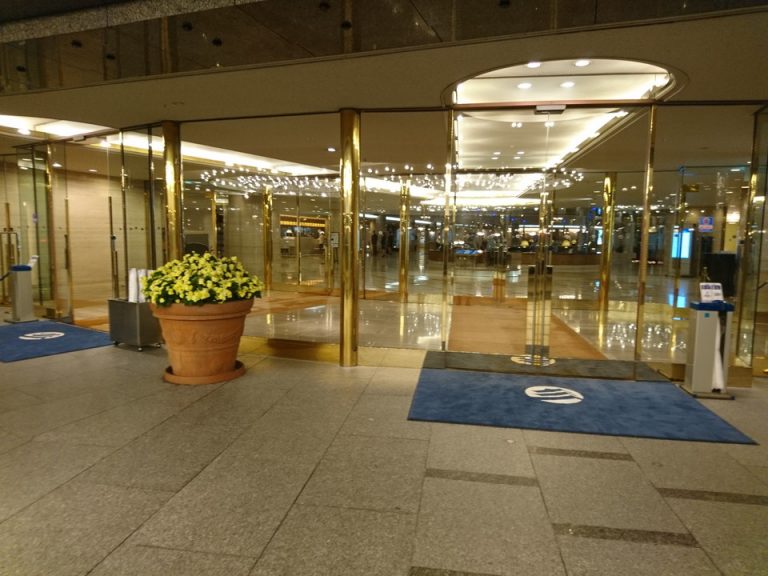 1階エントランス外観