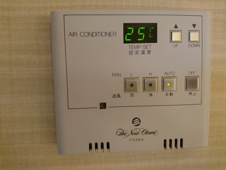エアコンコントローラー