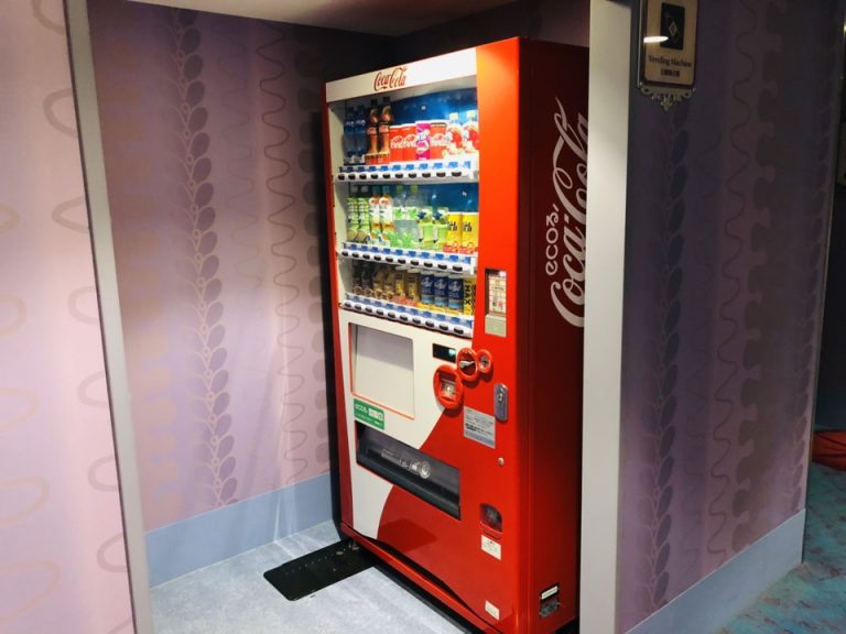 客室階の自動販売機