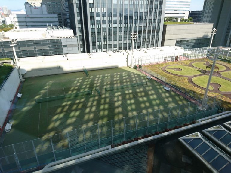 4階テニスコート