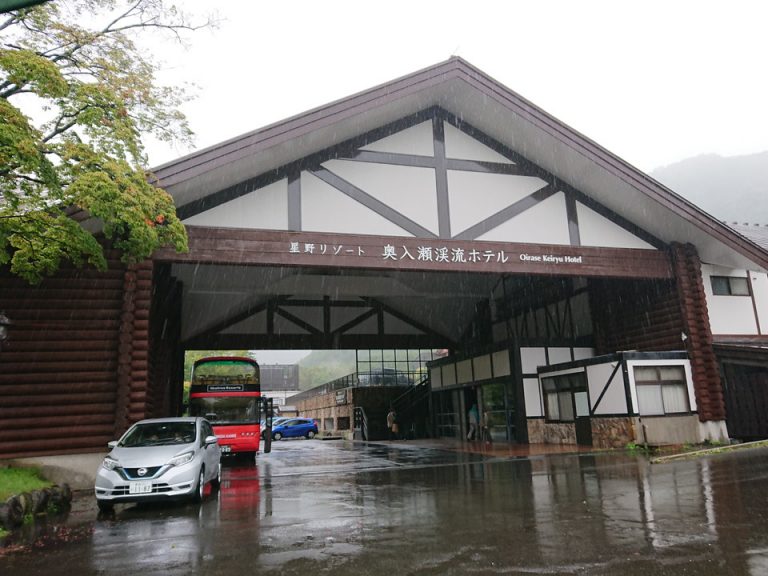 エントランス外観