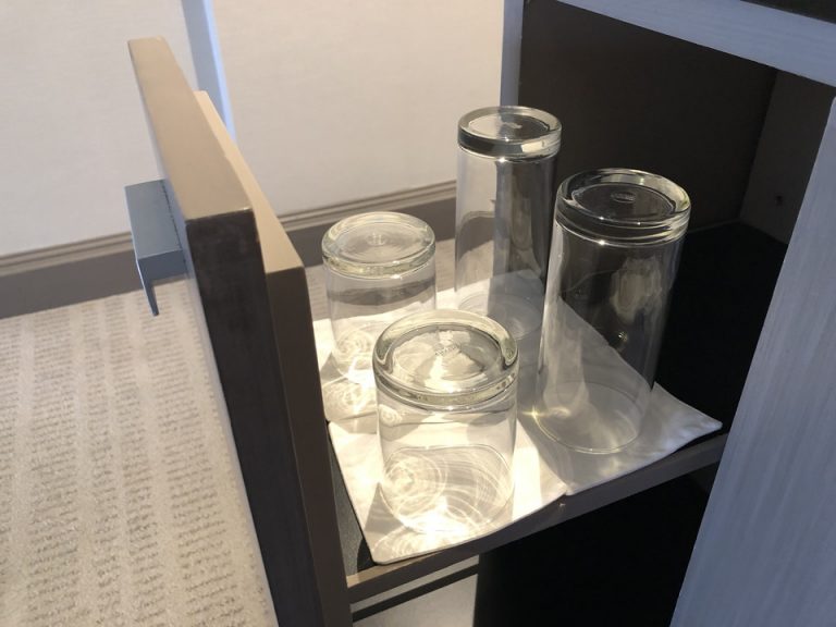 グラス