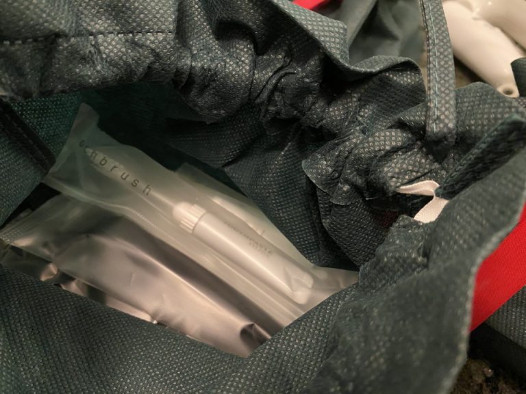 ホテルオリジナルアメニティポーチ(1)