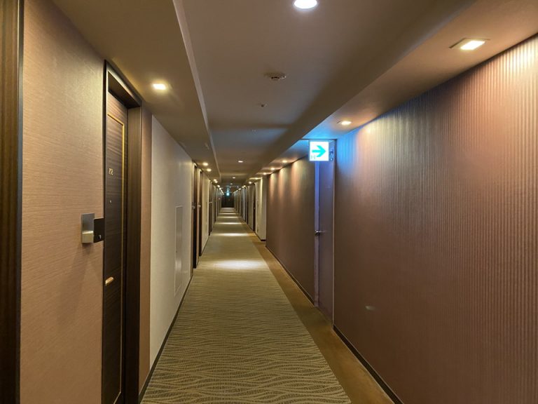 客室階廊下