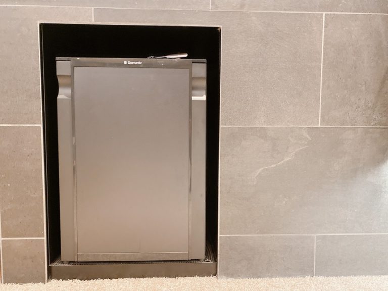 冷蔵庫閉じた時