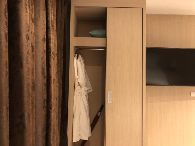 クローゼット