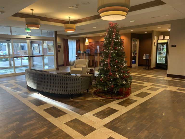 エントランス内観