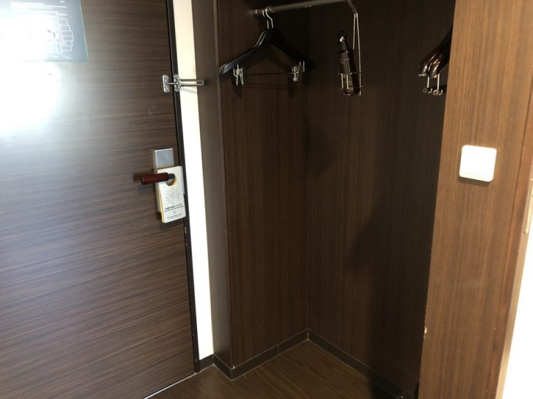 クローゼット(開けた状態)