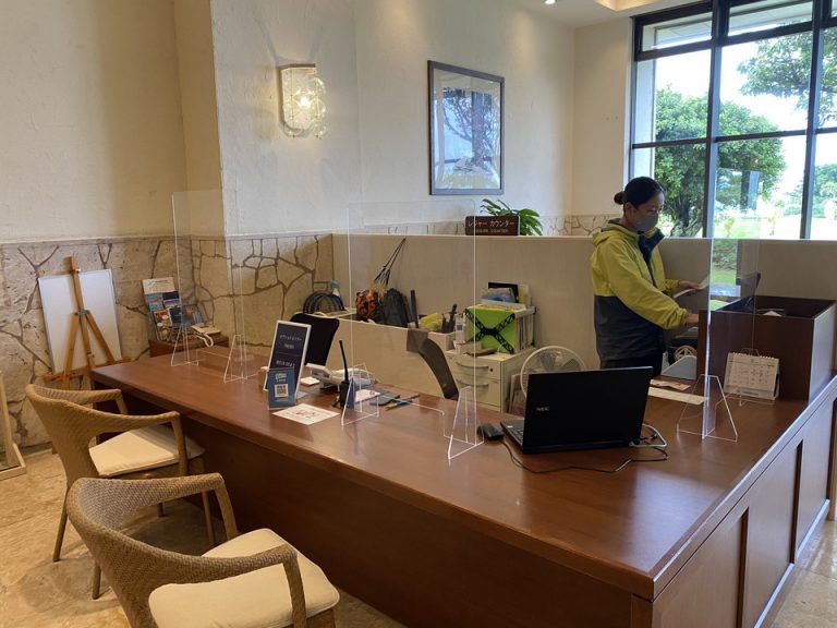 レジャーカウンター・フロントロビー内(オーシャンウイング)1F