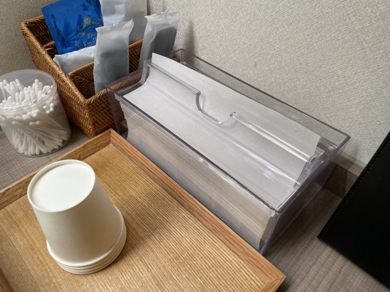 ペーパータオル・紙コップ