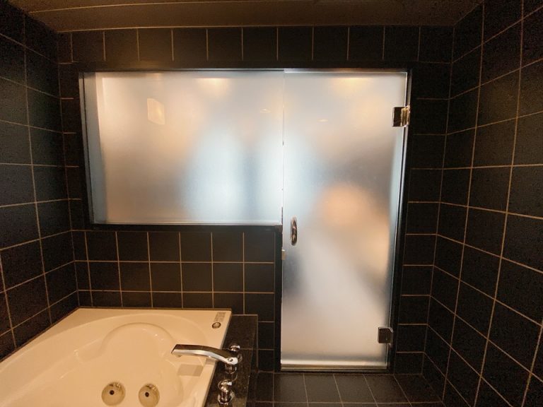 バスルームから入り口