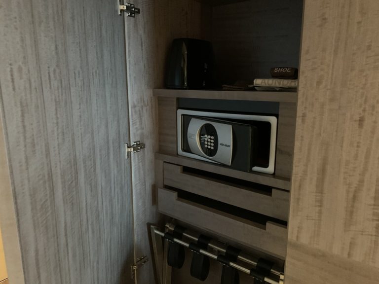 セーフティーボックス 閉じた状態