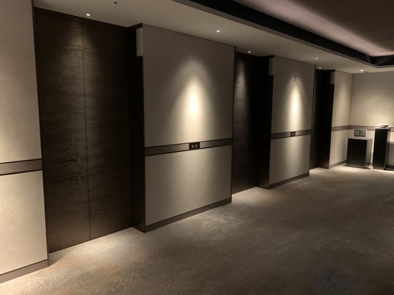 エレベーターホール客室階2