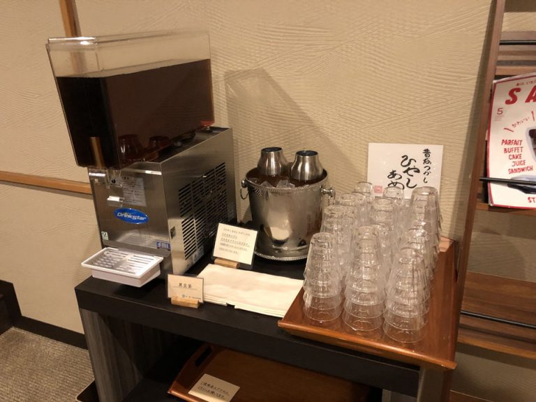 大浴場前のドリンクスペース