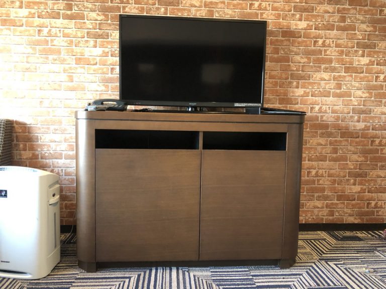 ベット方向からテレビ